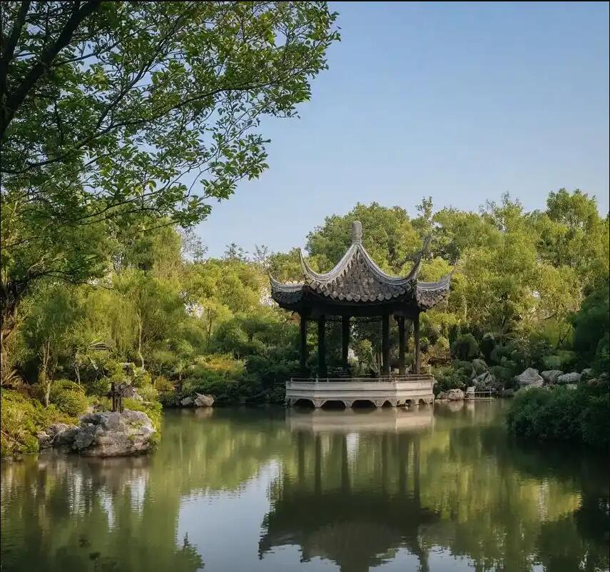 辉县半雪土建有限公司